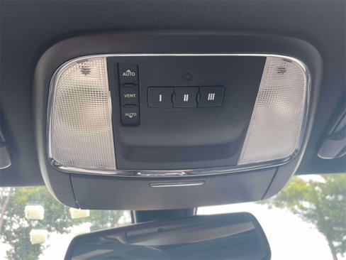 Used 2016 Dodge Charger SXT w/ Navigation & Travel Group image 31