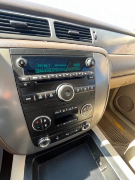Used 2011 Chevrolet Suburban LT w/ Luxury Package image 19