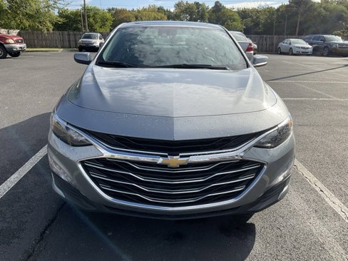 Used 2024 Chevrolet Malibu LT image 2