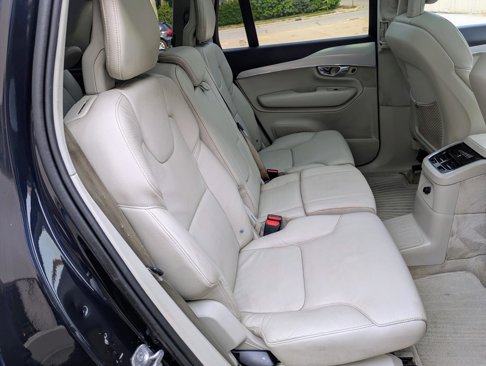 Used 2016 Volvo XC90 T8 Momentum w/ Vision Package image 11