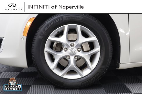 Used 2019 Chrysler Pacifica Touring-L Plus w/ Advanced Safetytec Group image 23