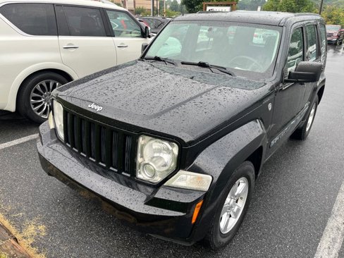 Used 2009 Jeep Liberty Sport image 1