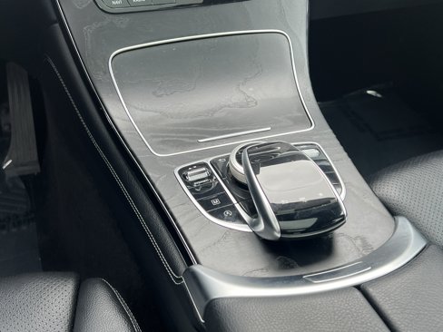 Used 2018 Mercedes-Benz GLC 300 image 39