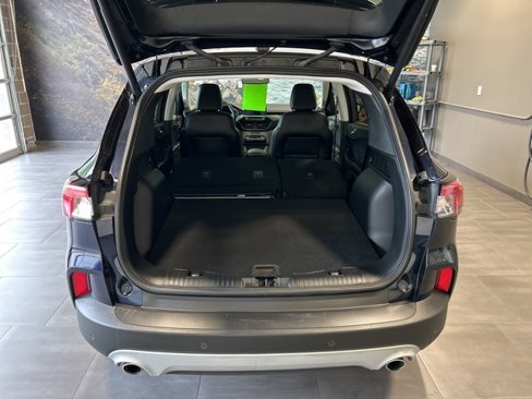 Used 2021 Ford Escape Titanium image 30