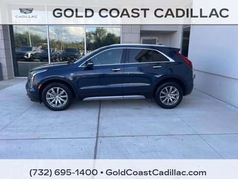 Certified 2021 Cadillac XT4 Premium Luxury w/ Cold Weather Package image 2