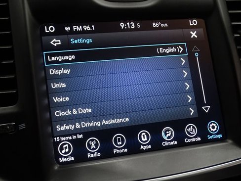 Used 2017 Chrysler 300 Limited image 29