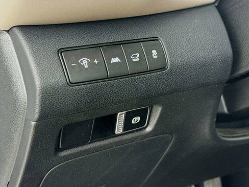 Used 2023 Hyundai Santa Fe SEL image 10