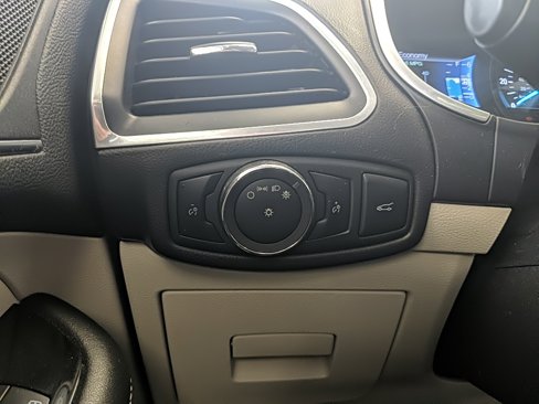 Used 2017 Ford Edge Titanium w/ Equipment Group 301A image 22