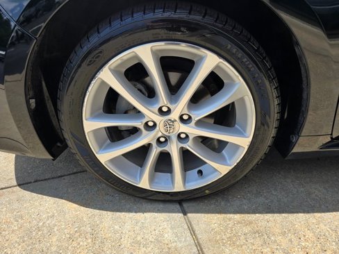 Used 2013 Toyota Avalon XLE Touring image 26