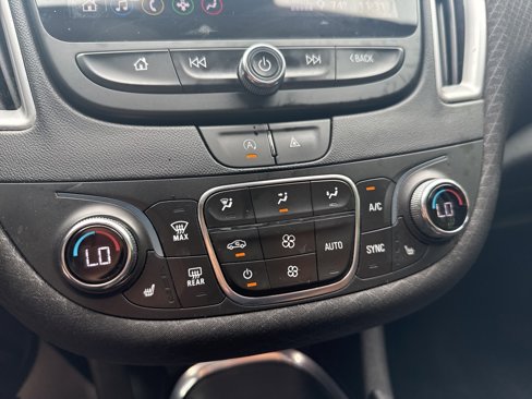 Used 2023 Chevrolet Malibu LT image 30