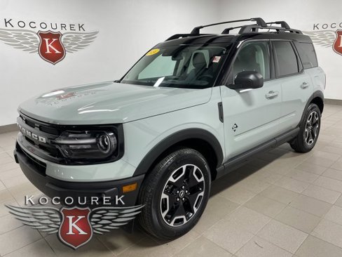 Used 2024 Ford Bronco Sport Outer Banks w/ Tech Package image 3