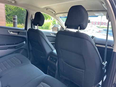Used 2018 Ford Edge SEL image 14