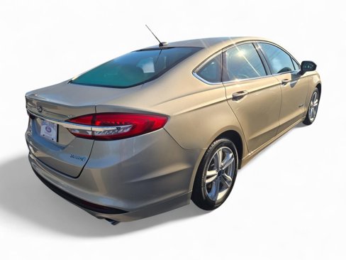 Used 2018 Ford Fusion S image 4