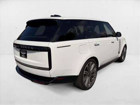 Used 2024 Land Rover Range Rover SE image 6