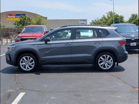 Used 2023 Volkswagen Taos S w/ Driver Assistance Package image 5