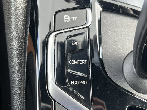 Used 2019 BMW 540i w/ Convenience Package image 21