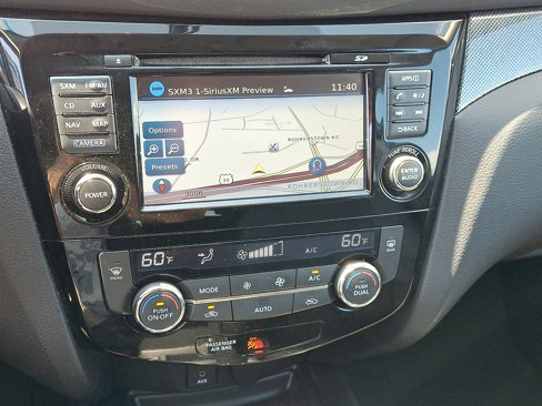 Used 2016 Nissan Rogue SL w/ SL Premium Package image 16