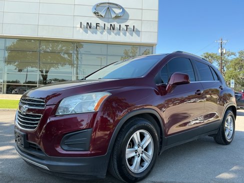 Used 2016 Chevrolet Trax LT w/ LT Sun and Sound Package image 1