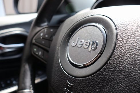 Used 2020 Jeep Cherokee Trailhawk w/ Cold Weather Group image 27