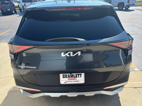 Used 2024 Kia Sportage EX image 6