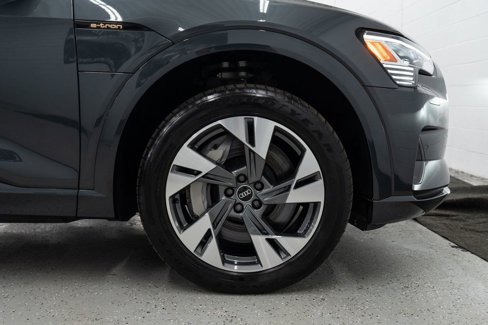 Used 2021 Audi e-tron Premium image 37