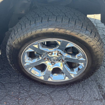 Used 2013 RAM 1500 Laramie w/ Convenience Group image 9