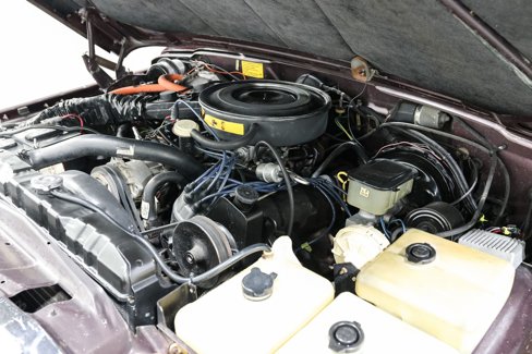 Used 1989 Jeep Grand Wagoneer image 11