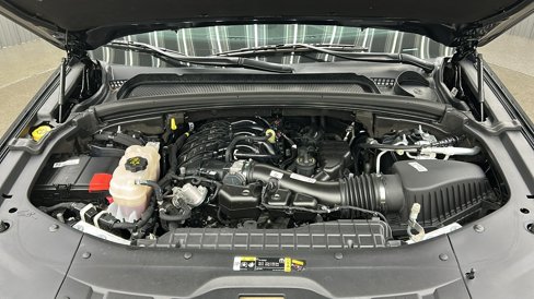 Used 2023 Jeep Grand Cherokee Altitude image 15