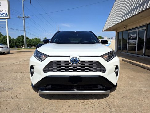 Used 2019 Toyota RAV4 XSE image 2