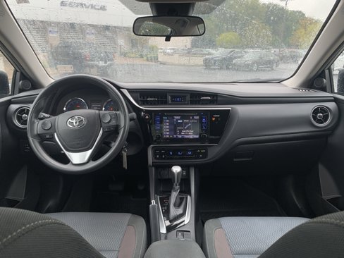 Used 2017 Toyota Corolla LE image 30