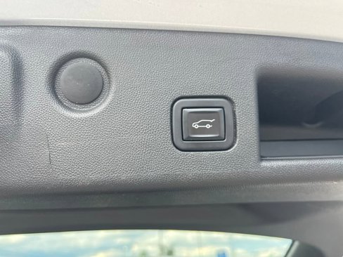 Used 2022 Chevrolet Equinox LT image 24