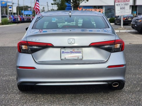 Used 2022 Honda Civic Sport image 4