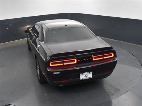 Used 2019 Dodge Challenger SXT image 24