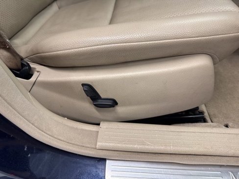 Used 2010 Mercedes-Benz C 300 4MATIC Sedan image 25