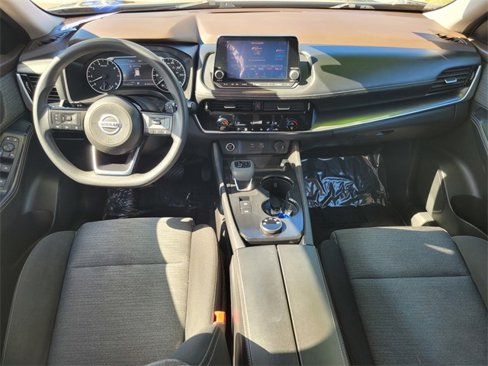 Used 2021 Nissan Rogue SV image 16