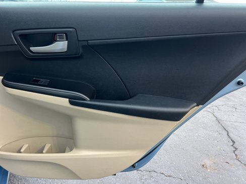 Used 2012 Toyota Camry LE image 15
