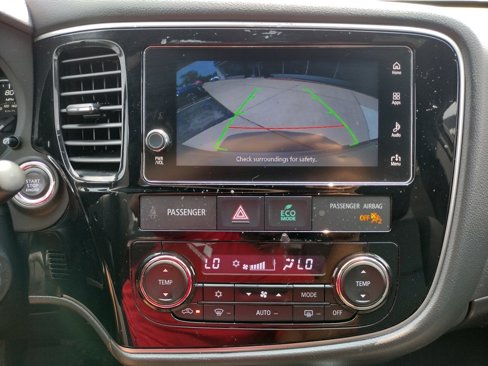 Used 2018 Mitsubishi Outlander LE image 4