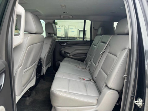 Used 2015 Chevrolet Suburban LT image 10