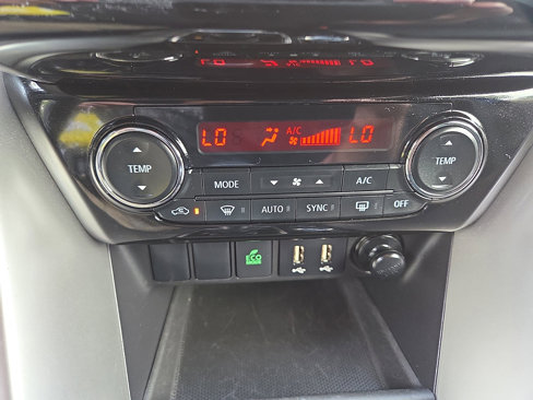 Used 2024 Mitsubishi Eclipse Cross AWD image 27