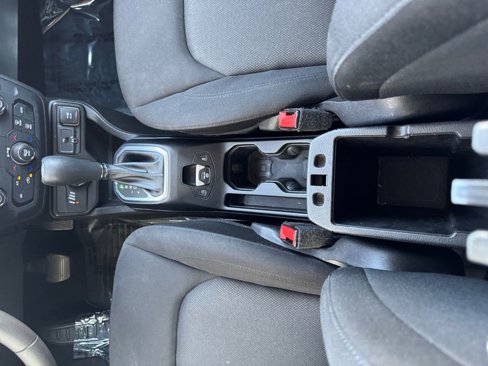 Used 2023 Jeep Renegade Latitude image 17