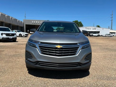 Used 2023 Chevrolet Equinox LS image 8