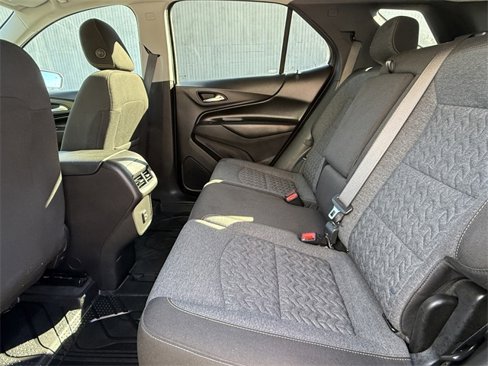 Used 2022 Chevrolet Equinox LT image 18