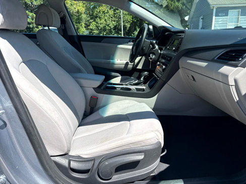Used 2017 Hyundai Sonata SE image 24