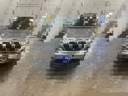 Used 2016 Jeep Cherokee Latitude w/ Cold Weather Group image 8