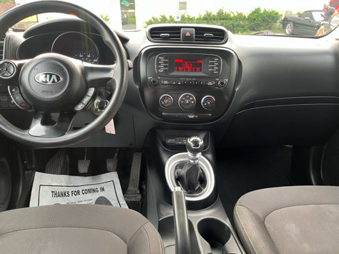 Used 2016 Kia Soul image 14