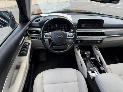 Used 2020 Kia Telluride EX image 13