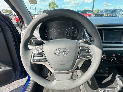Used 2022 Hyundai Accent SE image 24