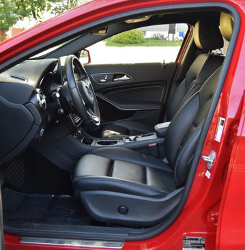 Used 2018 Mercedes-Benz GLA 250 4MATIC image 19