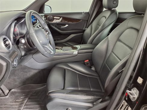 Used 2020 Mercedes-Benz GLC 300 4MATIC image 21