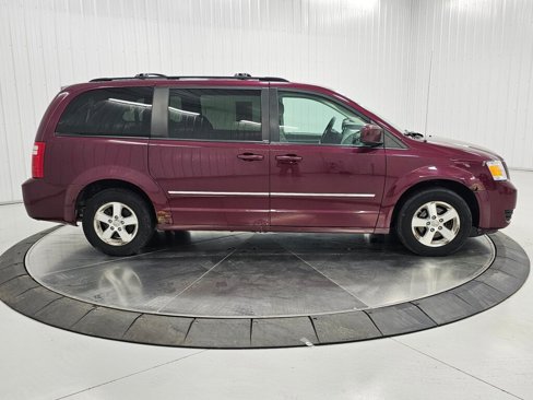 Used 2009 Dodge Grand Caravan SXT w/ Entertainment Group 2 image 31